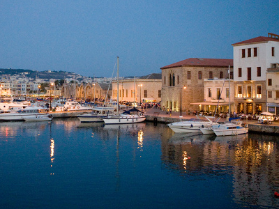 Συλλήψεις παράνομων μεταναστών σε Πάτρα και Χανιά