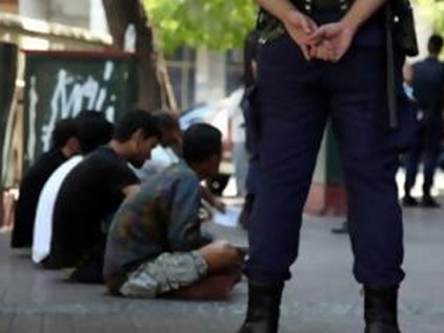 Πατήσια: Ευρεία αστυνομική επιχείρηση για τον εντοπισμό παράνομων μεταναστών