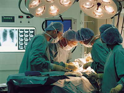 Ξέχασαν στο σώμα της ιατρικό εξοπλισμό