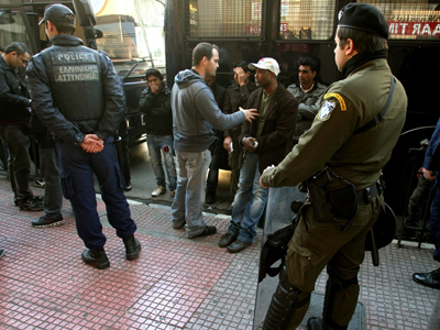 «Ξένιος Ζευς»: Προσαγωγές στο κέντρο της Αθήνας