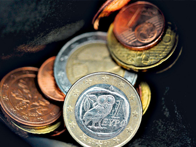 Economist: «Η ελληνική οικονομία ελπίζει»