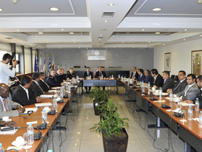 Συνάντηση Χρυσοχοΐδη με μεταναστευτικές οργανώσεις