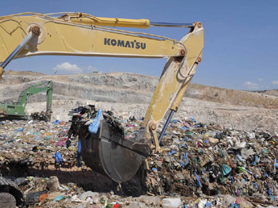 Απορρίμματα: Καθυστερούν οι διαγωνισμοί στην Αττική