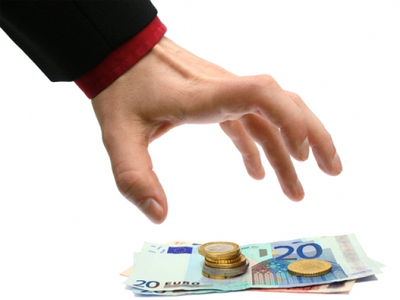 Εξαπατούσε υποψήφιους επενδυτές