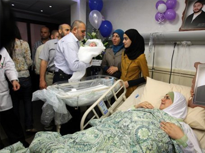 Παλαιστίνιος ισοβίτης έγινε πατέρας περνώντας κρυφά το σπέρμα του στη σύζυγό του