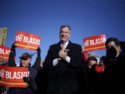 Τα exit polls για τη δημαρχία της Ν. Υόρκης δείχνουν ντε Μπλάζιο