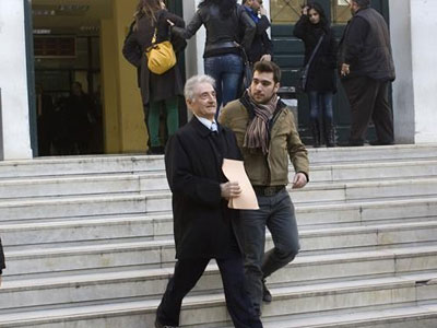 Γερμανική εταιρεία παραδέχεται τις μίζες