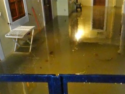 Πλημμύρισαν σπίτια στο Ωραιόκαστρο