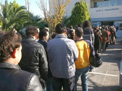 Πολύωρη αναμονή για κλειδάριθμο