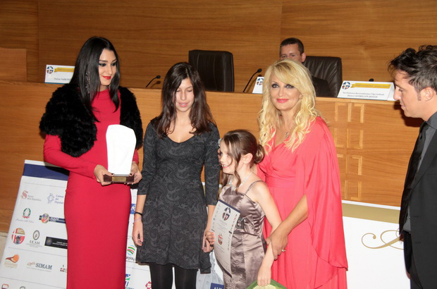 Νίκη Δελή, Δάφνη Θεοδωρακέα, Amira, Βίκυ Μπαφατάκη & Savino Zaba