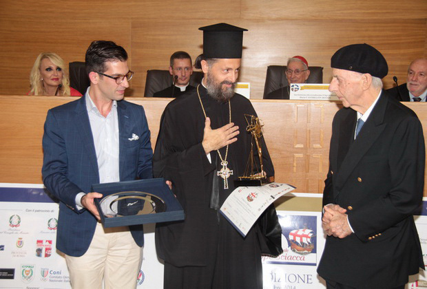 Από αριστερά: Φώτης Πονηρός, Αρχιμανδρίτης Απόστολος Καβαλιώτης & ο Πρίγκιπας Alessandro Ruspoli