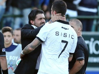 Ο Μίρνες Σίσιτς ξεσπάθωσε