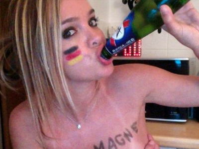 Η Γαλλίδα πορνοστάρ έδειξε Γερμανία!