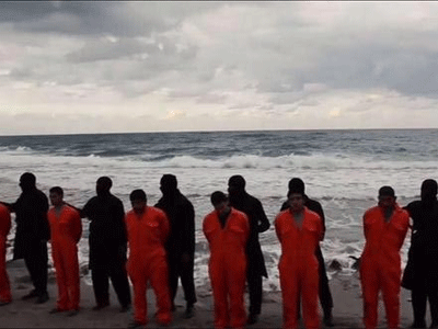 Καταδικάζουν οι σουνίτες του Αλ-Αζχαρ τους αποκεφαλισμούς Καταδικάζουν οι σουνίτες του Αλ-Αζχαρ τους αποκεφαλισμούς