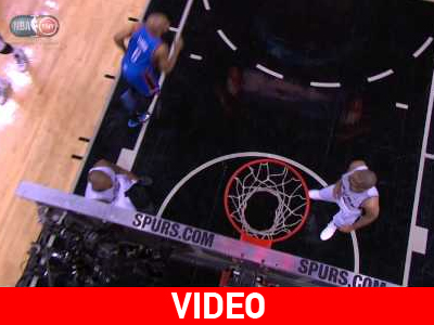 To buzzer beater του Κόλισον!