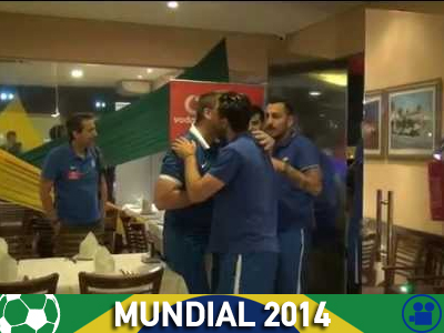 Αποθέωσαν τους διεθνείς στο δείπνο!