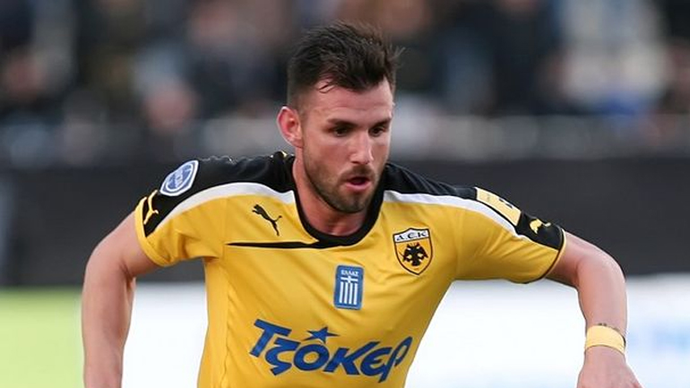 Έλυσε το συμβόλαιό του με την ΑΕΚ ο Ρόβας