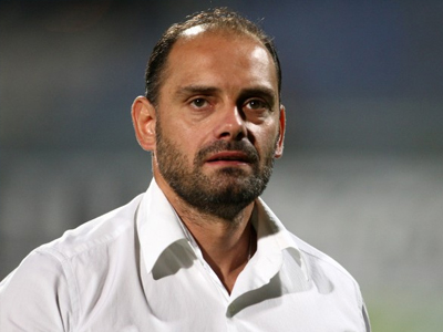 «Πρώτα η αμυντική συνοχή»