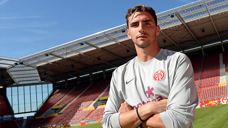 Στέλνουν Καπίνο στον Ολυμπιακό