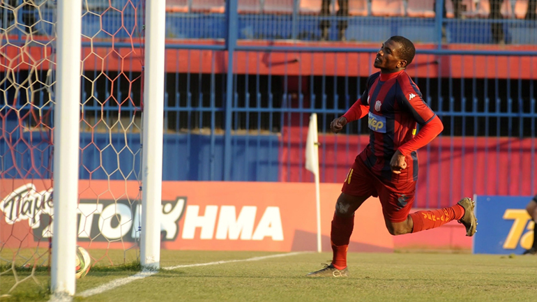 Ρήξη χιαστών ο Μπεν!