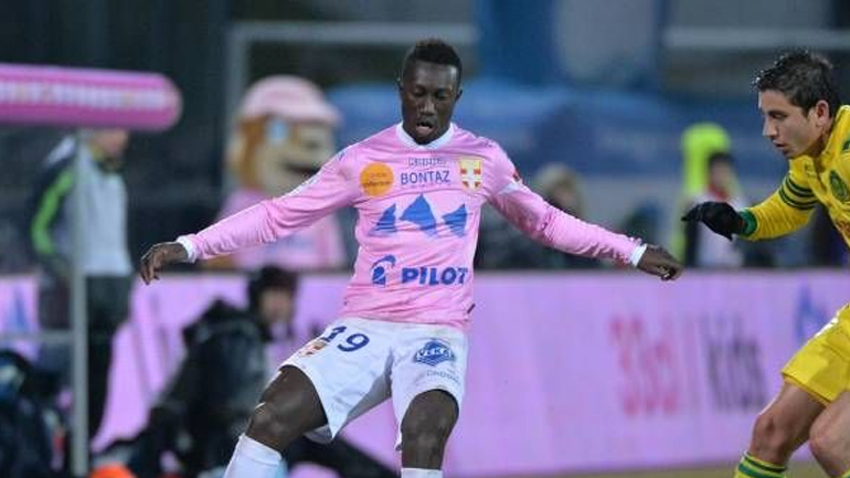 Πλησιάζει στον Ολυμπιακό ο Σαμπαλί