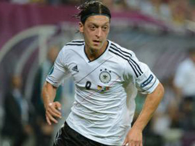 Πολυτιμότερος ο Οζίλ