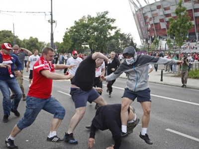 Νεκρός οπαδός στα επεισόδια της Βαρσοβίας;