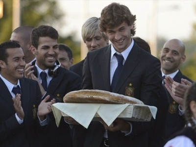 «Ψωμί κι αλάτι» κατά την άφιξη της Ισπανίας