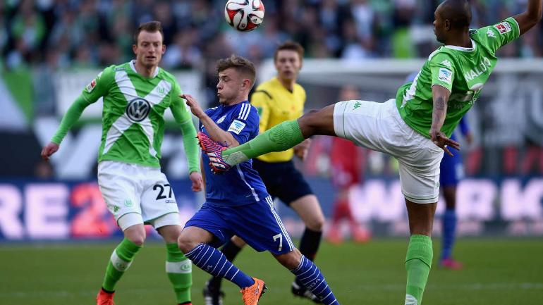 Από ένα γκολ Βόλφσμπουργκ και Σάλκε