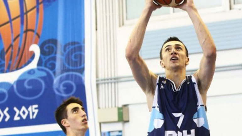 Στην ΑΕΚ ο Έντιν Άτιτς