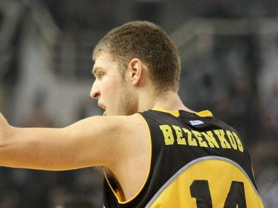 Με ηγέτη τον Βεζένκοφ ο Άρης, 68-62 το Ρέθυμνο