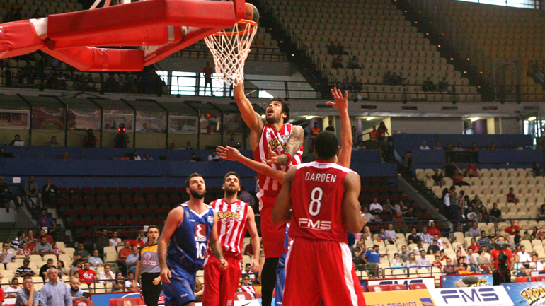 Άνετα ο Ολυμπιακός, 104-55 τον Πανελευσινιακό