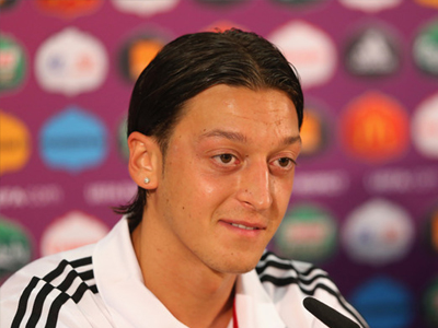 Euro και χρυσή μπάλα θέλει ο Εζίλ