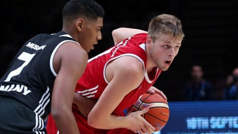 Νικητής ο Χαραλαμπόπουλος