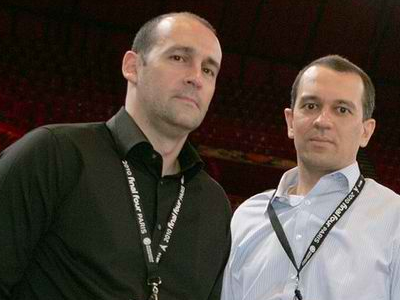 Αγγελόπουλοι κατά του Θάνου Μικρούτσικου