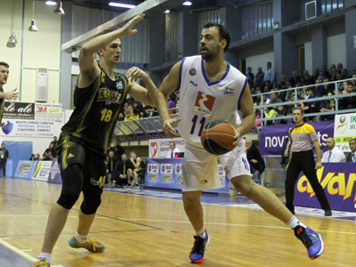 «Σεφτέ» ο Πανελευσινιακός, 81-72 την ΑΕΚ