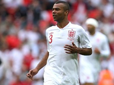 Χωρίς Κόουλ, Κέλι η προπόνηση της Αγγλίας