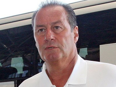 Ανακοίνωσε αποστολή ο Στέφενς