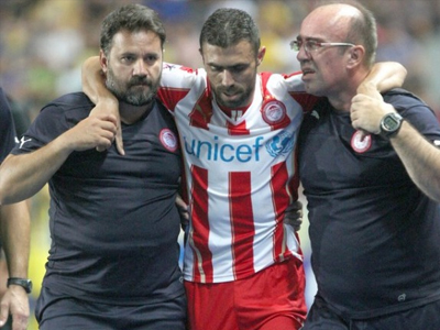 Διάστρεμμα ο Μανιάτης, στο νοσοκομείο ο Εντινγκά