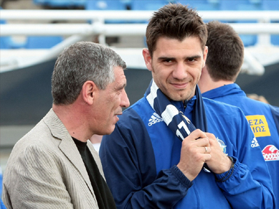 «Δεν υπάρχει καλύτερος από τον Σάντος»