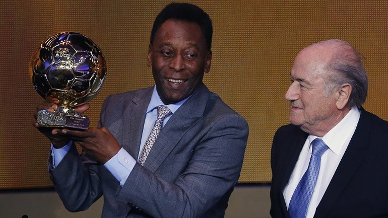 Στηρίζει Μπλάτερ ο Πελέ!