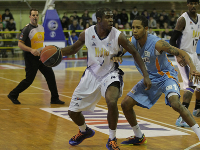 Εύκολη επικράτηση για τον ΑΓΟΡ