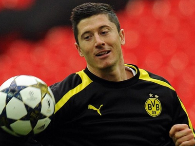 Χτύπησε νεαρό οπαδό της Ντόρτμουντ ο Λεβαντόφσκι!