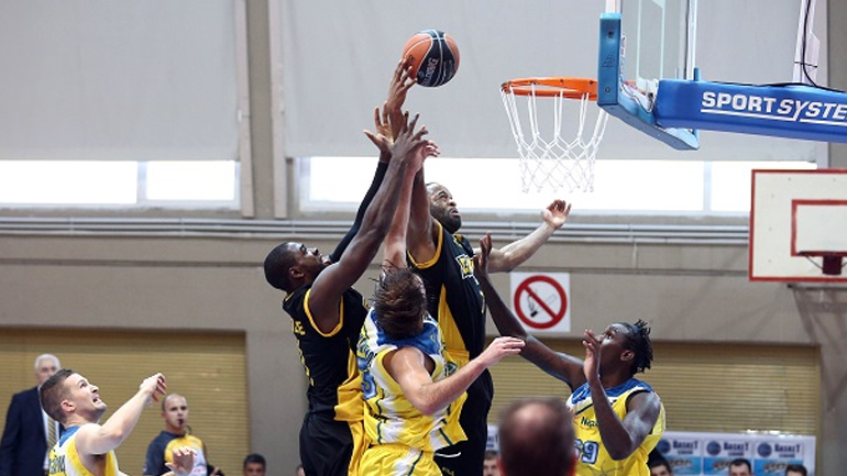 Νικήτρια στο Λαύριο η ΑΕΚ