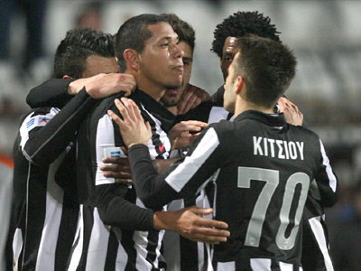 «Συνεχίζουμε τη σκληρή δουλειά»