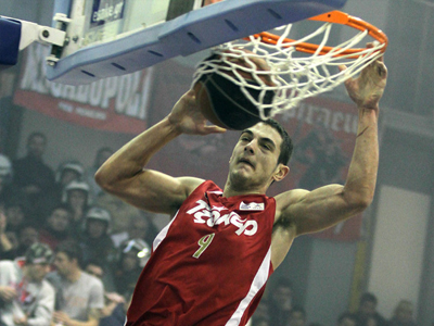 Στο… ρελαντί ο Ολυμπιακός, 94-64 τον Πανελευσινιακό