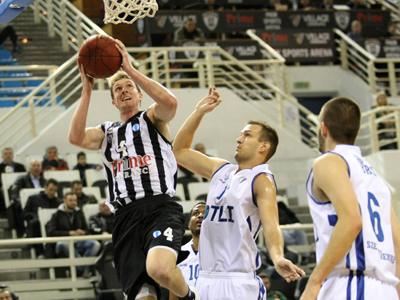 Νίκη πρόκρισης ο ΠΑΟΚ, 68-64 τη Φέχερβαρ