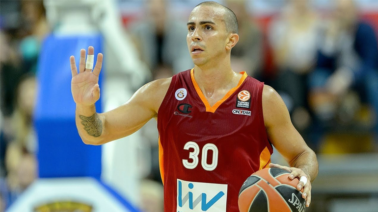 Επέστρεψε στο Πουέρτο Ρίκο ο Αρόγιο