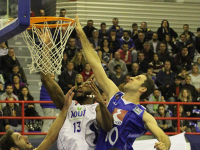 Με ανατροπή ο Πανελευσινιακός, 74-73 τον Κόροιβο