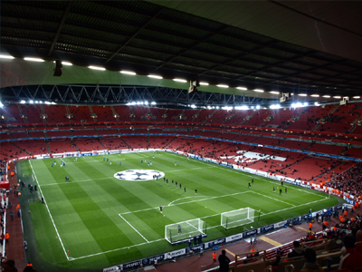 Αμφίρροπες μάχες στους «16» του Champions League